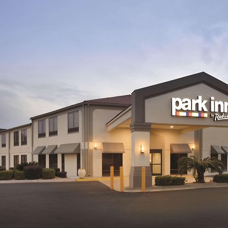 Park Inn By Radisson Albany Exterior photo
