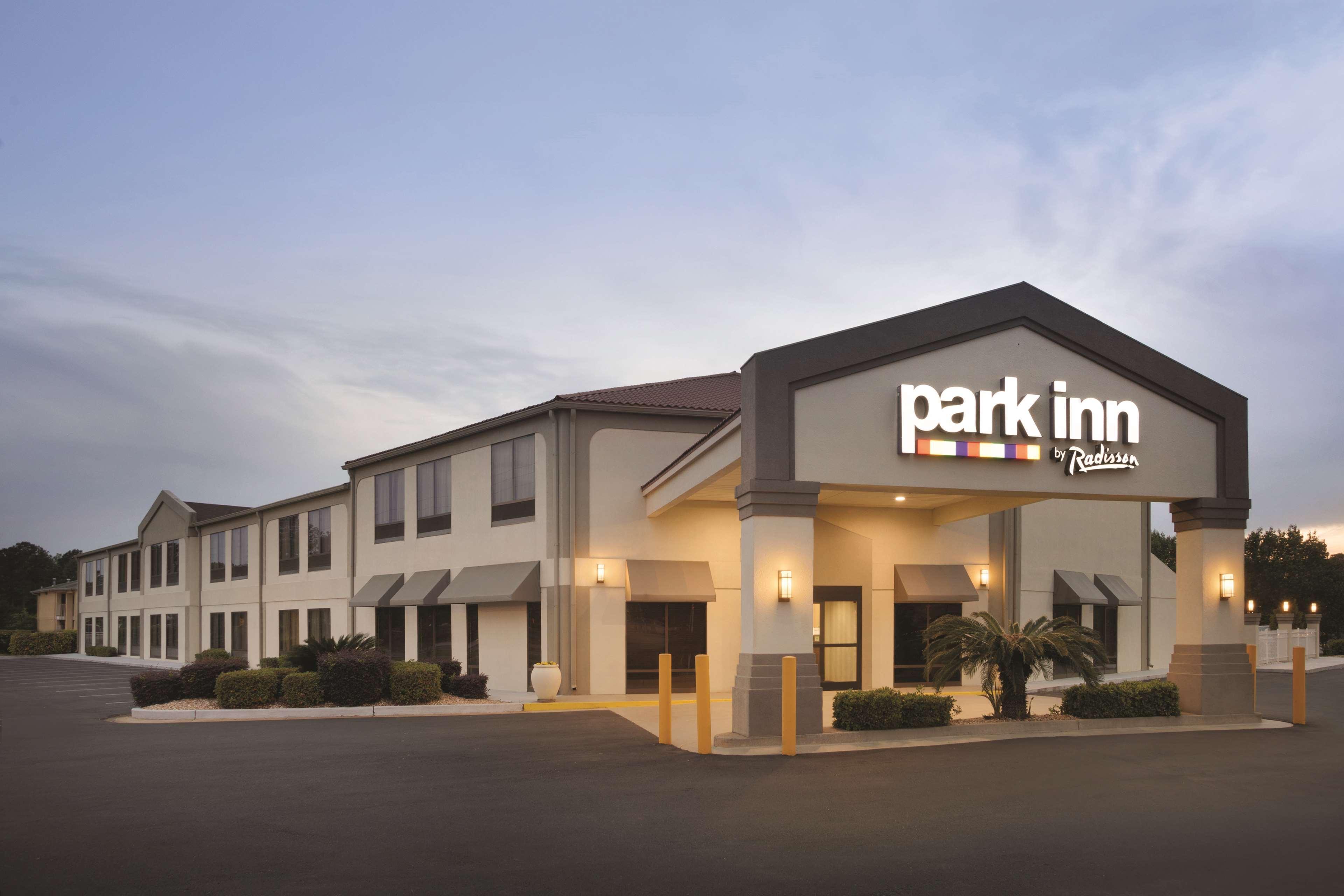 Park Inn By Radisson Albany Exterior photo